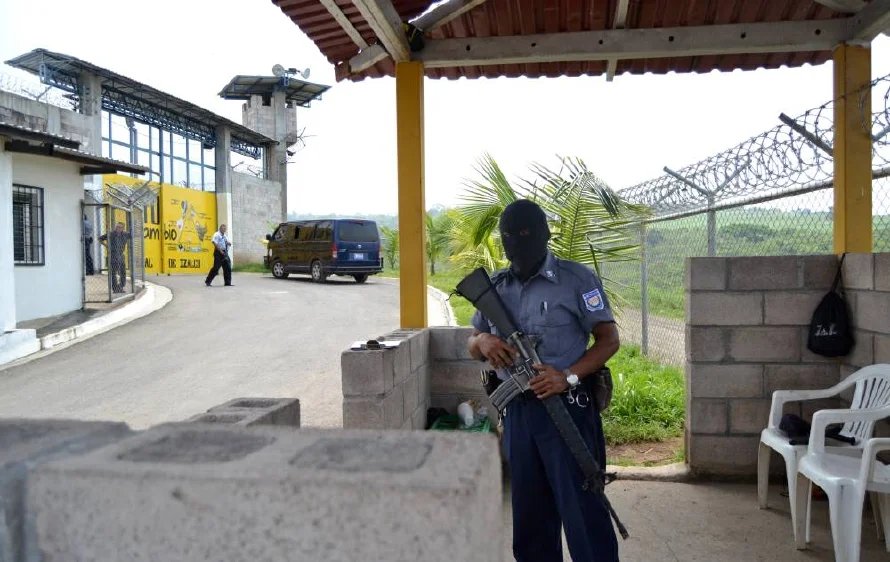 Menores pandilleros pasarán a cárceles comunes y jueces sin rostro vigilarán sus penas