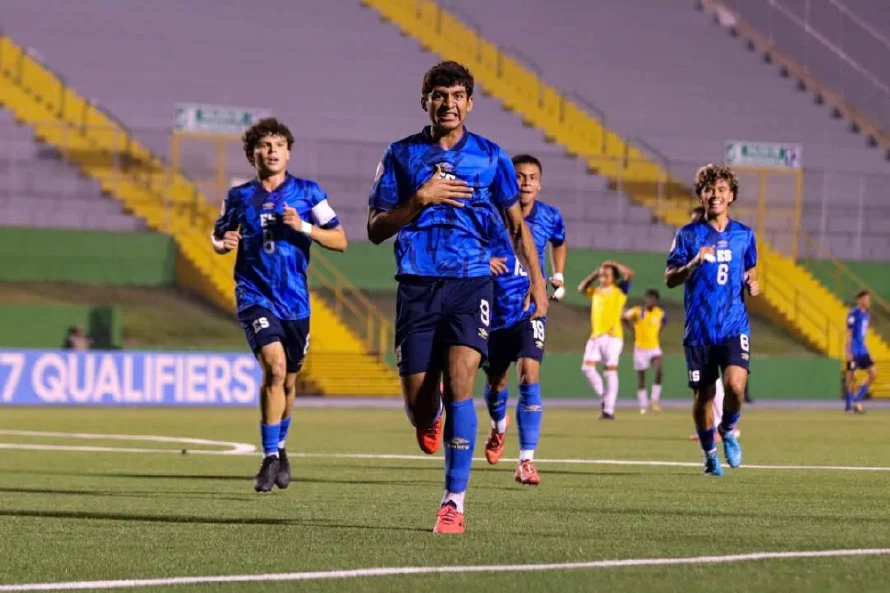 Selecta Sub 17 vence a Santa Lucía 2-0 y está a un partido del Mundial de Catar
