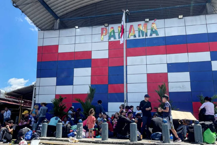 Panamá recibió primer vuelo con migrantes de varios países deportados por EEUU