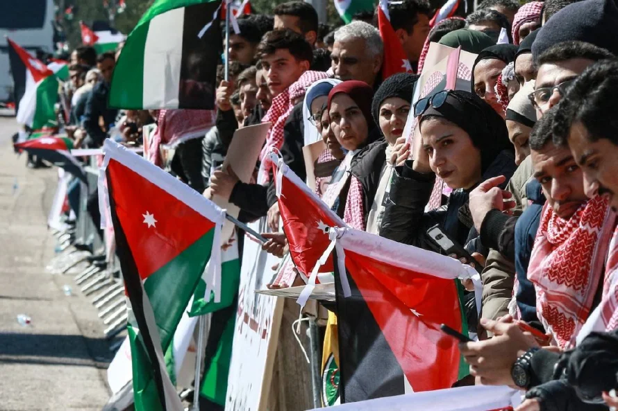 El Vaticano dice que los palestinos tienen que "permanecer en su tierra"