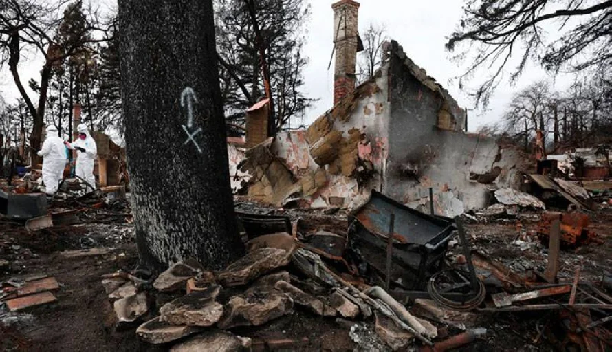 Los Ángeles se prepara para deslaves ante llegada de tormenta a áreas incendiadas