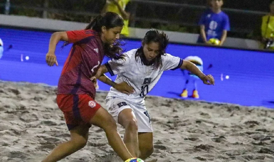 Selecta Femenina golea 13-3 a Costa Rica en el inicio de la Beach Soccer Cup 2025