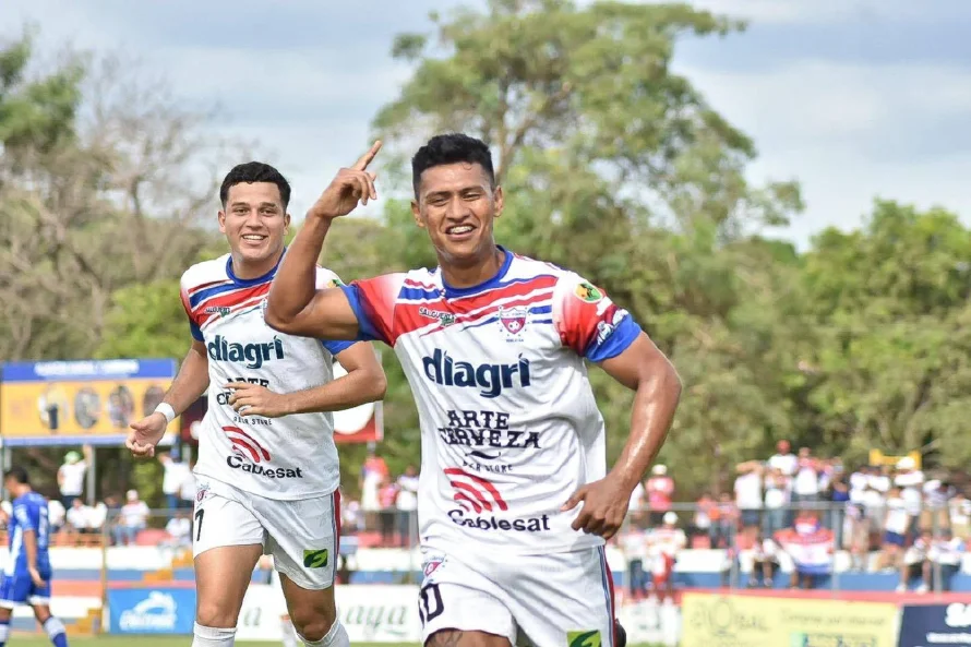 Firpo derrota 1-0 a Fuerte San Francisco y recupera el liderato del Clausura 2025