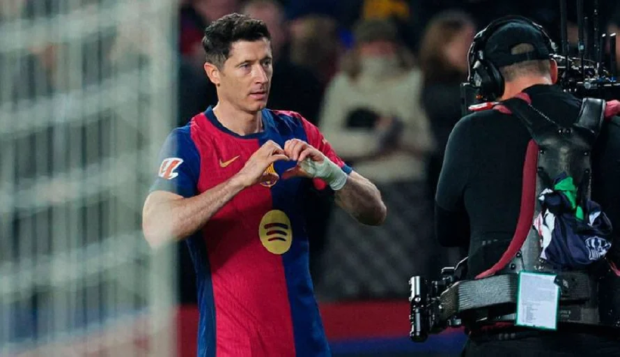 El Barcelona arrebata el liderato al Real Madrid tras ganar al Rayo