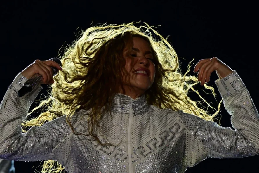 Shakira finalmente dio un gran concierto en Lima tras salir del hospital