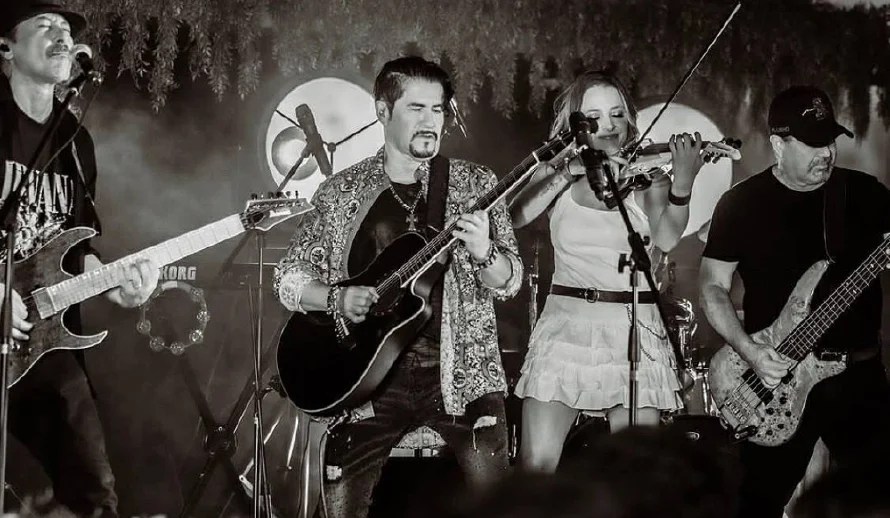 Dúo acústico de Alux Nahual se presentará en El Salvador por primera vez
