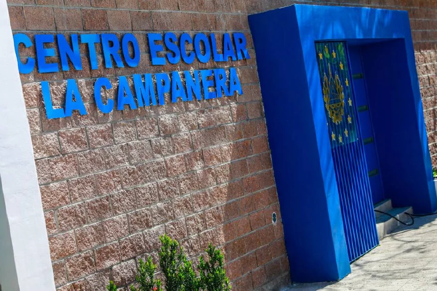 Gobierno entrega el Centro Escolar La Campanera tras remodelación