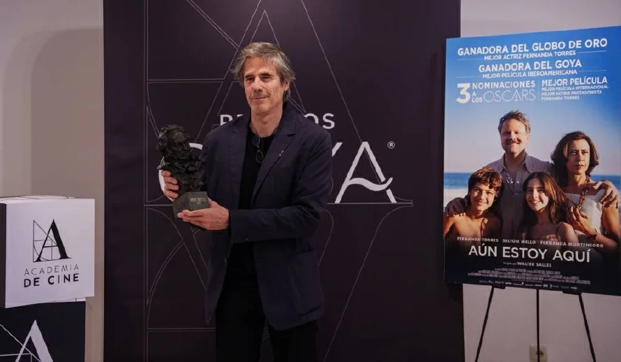 Walter Salles, director de "Aún estoy aquí", responde a Karla Sofía Gascón