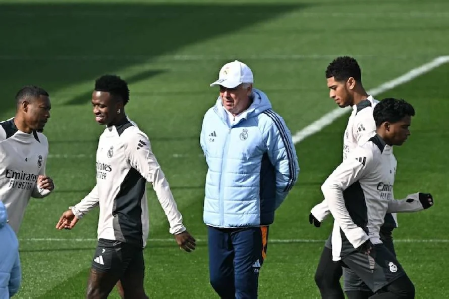 El Real Madrid defiende hoy ante el Manchester City su ventaja del "playoff" de Champions