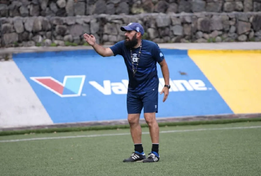 Eric Acuu00f1a sobre el partido ante Ecuador: "A poner el nombre de El Salvador en alto"