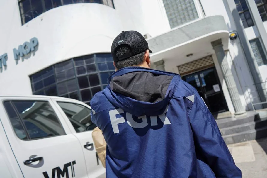 Allanan las oficinas del VMT por presunta red de corrupción en emisión de licencias