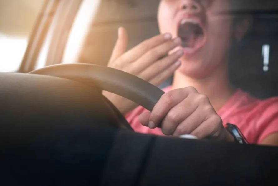 La calidad del sueño se ve deteriorada por una angustia vinculada al tráfico vehicular, advierte psicólogo