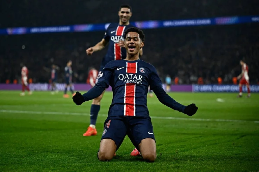 PSG aplasta 7-0 al Brest y pasa sin problemas a octavos de Champions