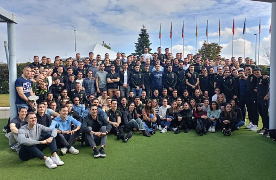 Los árbitros de fútbol españoles alertan de que viven una "situación insostenible"