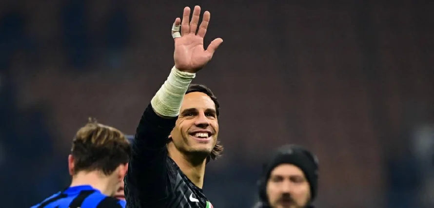 Yann Sommer, arquero del Inter de Milán, fue operado en la mano derecha