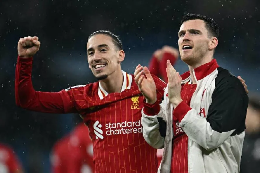 Liverpool tumba a un decaído Manchester City y apuntala su liderato