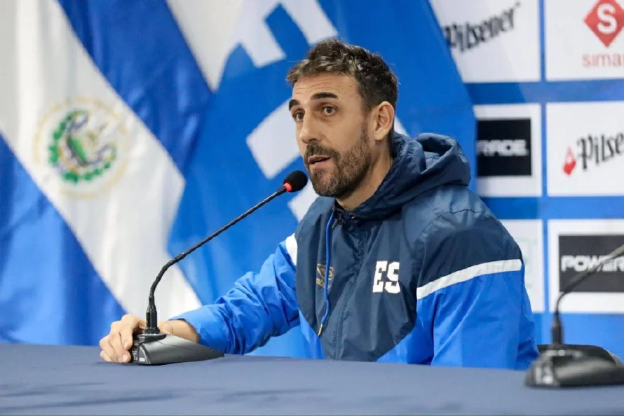 La FESFUT despide al español David Dóniga como entrenador de la Selecta