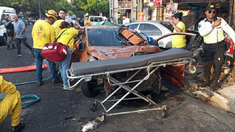 Ministro asegura que mujer que ocasionó accidente en La Cima está detenida