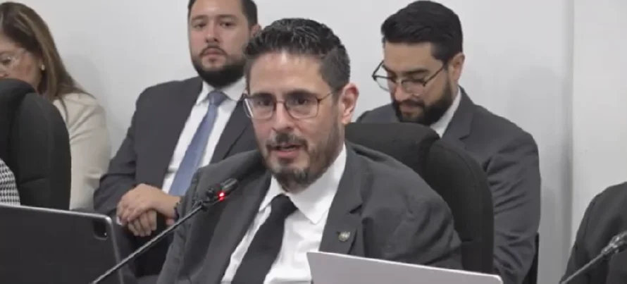 Daniel Álvarez: en El Salvador “no se va a inhibir” la competencia en Inteligencia Artificial