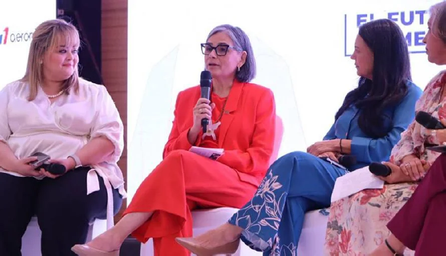 Más de 400 líderes regionales se comprometen a fortalecer el liderazgo femenino