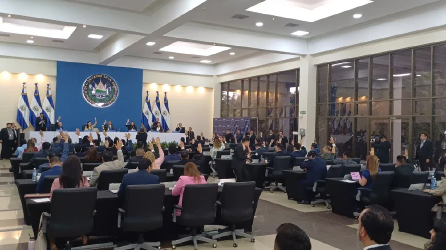 Aprobada ley Inteligencia Artificial: desarrolladores registrados tendrán beneficios