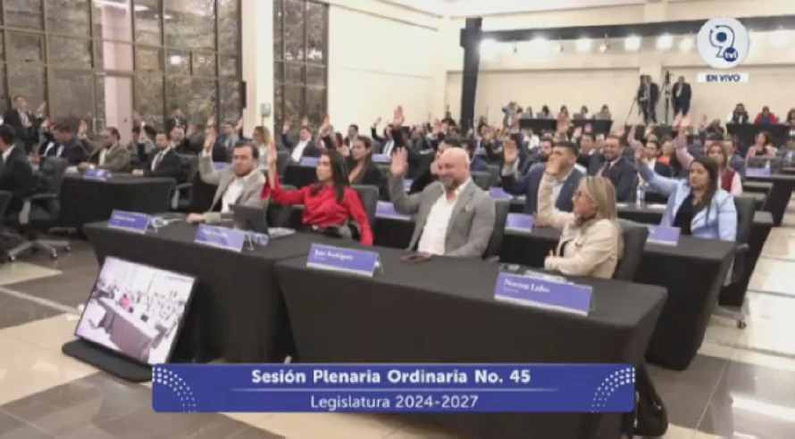 Asamblea de El Salvador ratifica programa de financiamiento del FMI por $1,357.3 millones