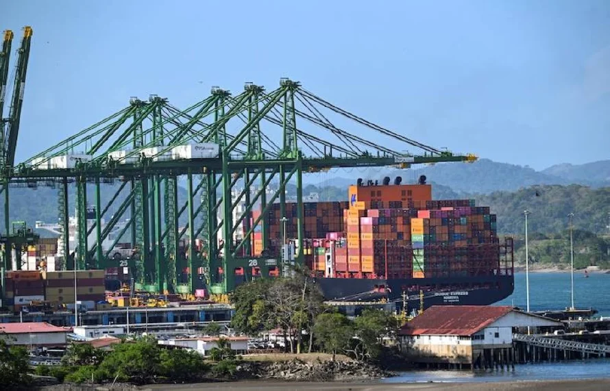 Fiscal de Panamá sugiere anular concesión a empresa china que opera puertos en el canal