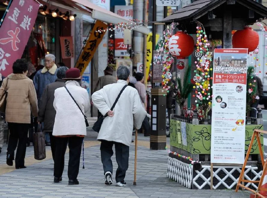 Número de nacimientos en Japón cae a niveles históricos en 2024