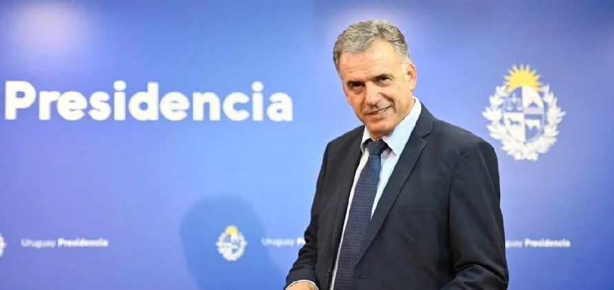 Orsi asume como presidente y Uruguay gira a la izquierda con varios retos