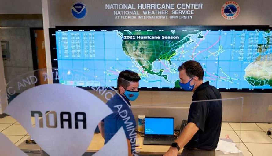 Cientos de despedidos en la NOAA, agencia climática clave de EEUU