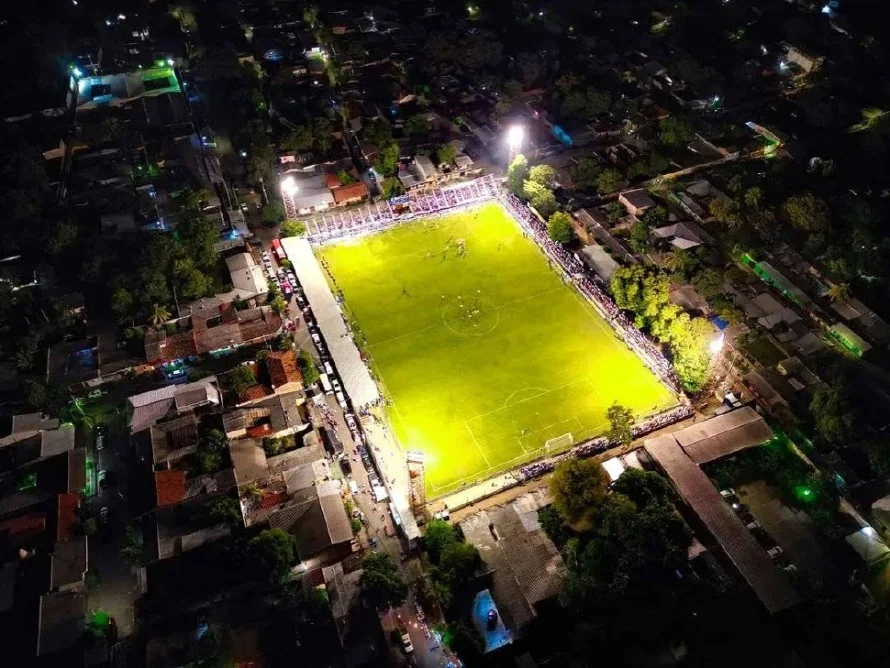 FESFUT autoriza a Firpo jugar sus partidos de noche en el estadio Sergio Torres Rivera