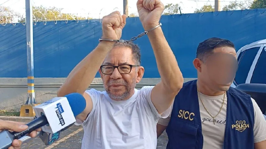 Eugenio Chicas seguirá procesado bajo detención provisional por enriquecimiento ilícito