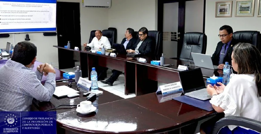Gobierno nombra a representantes de gremiales en Consejo de Vigilancia de la Profesión de Contadores y Auditores