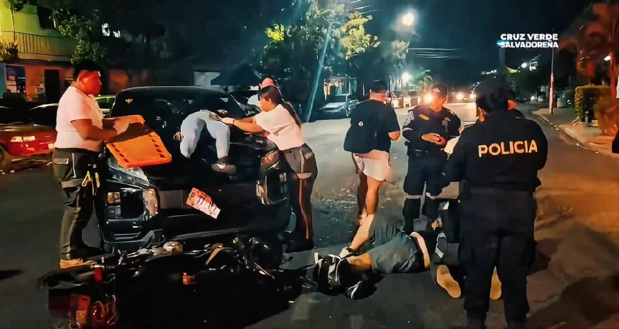 Tres motociclistas resultaron lesionados en dos accidentes en Ayutuxtepeque y La Libertad
