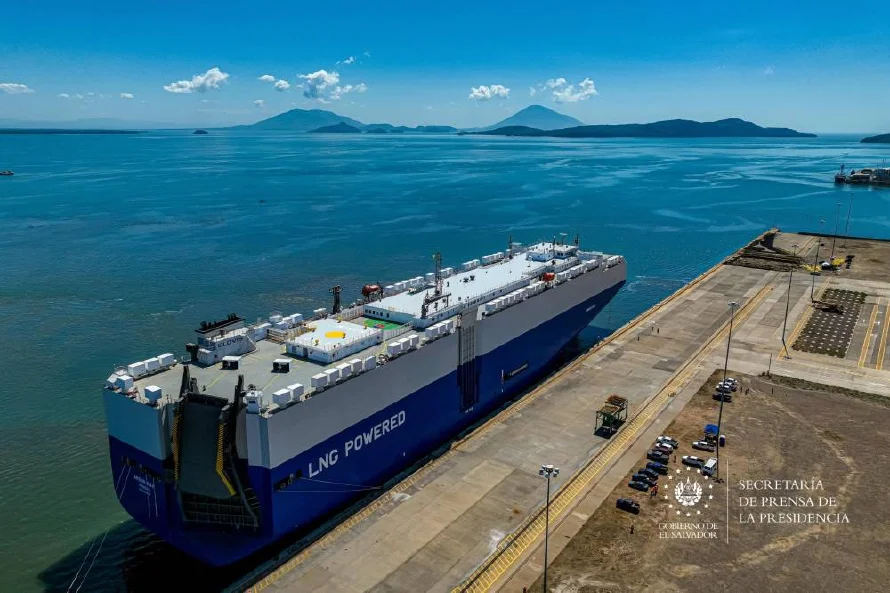Puerto de La Unión recibe su primer barco carrero bajo la administración de Yilport