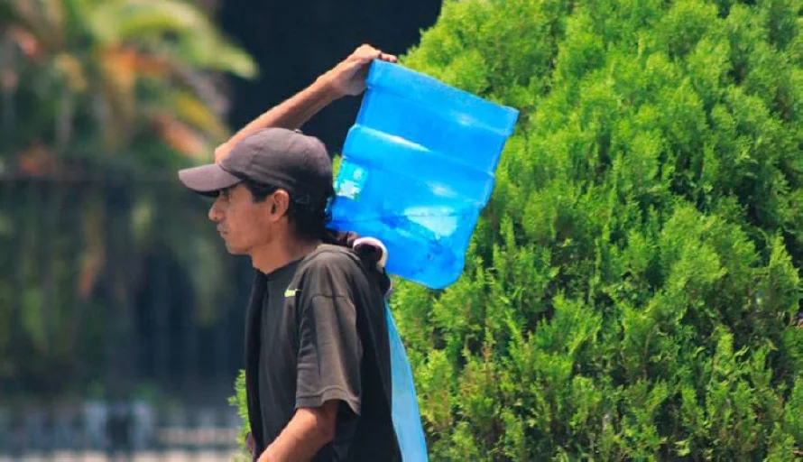 Un ambiente cálido de lunes con leves vientos nortes