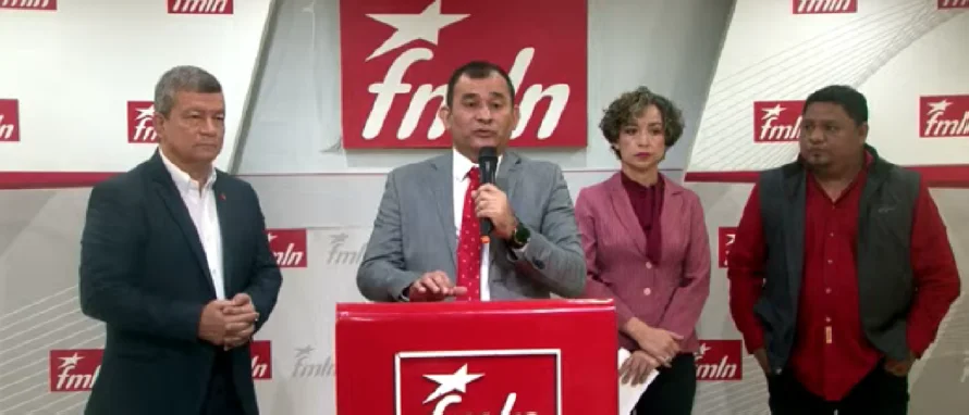 Manuel "El Chino" Flores sobre sustitución de alcalde: "Están jugando con las leyes del país, algo oscuro hay detrás"