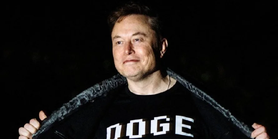 Musk afirma que la red social X es blanco de un "enorme ciberataque"