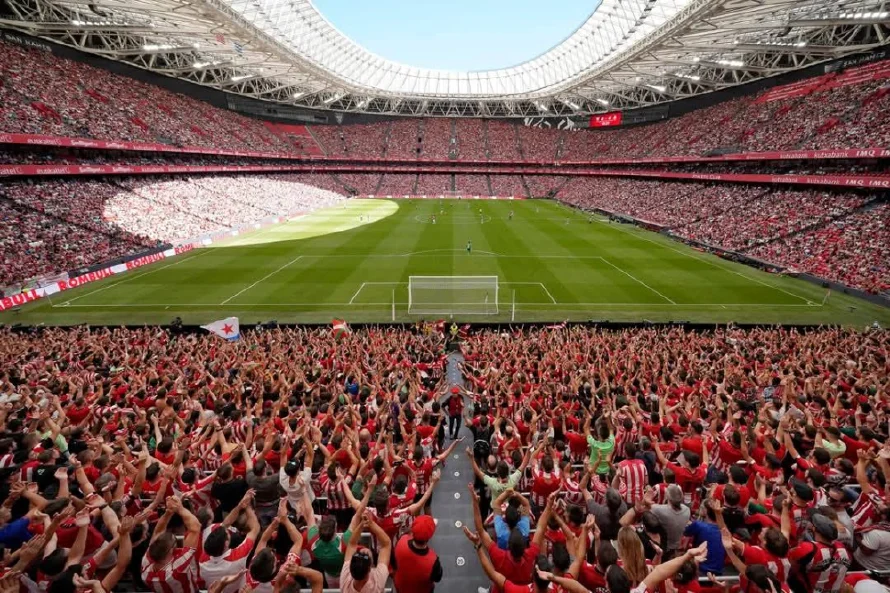Athletic Bilbao y su afición sellan tregua para remontar ante la Roma