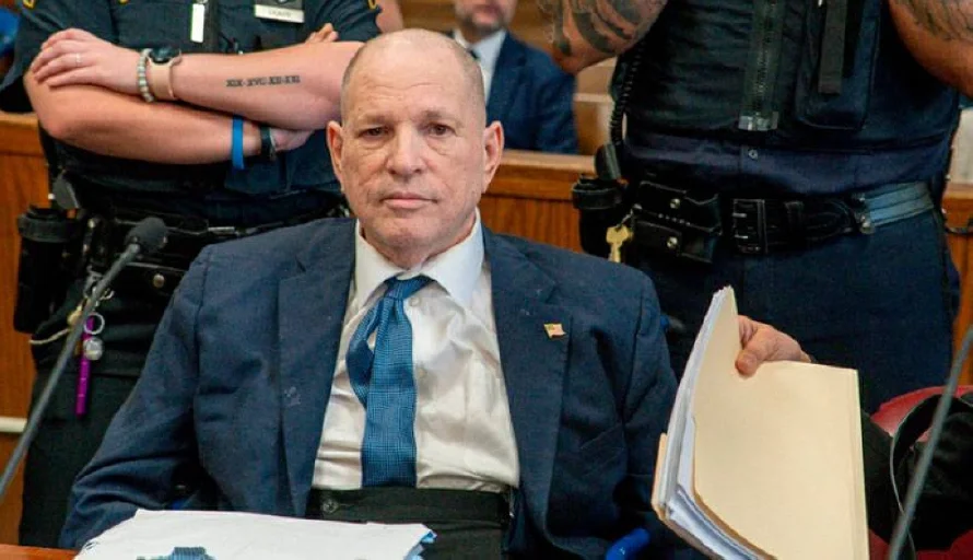 Harvey Weinstein pide que su juicio se realice con una "nueva mirada"