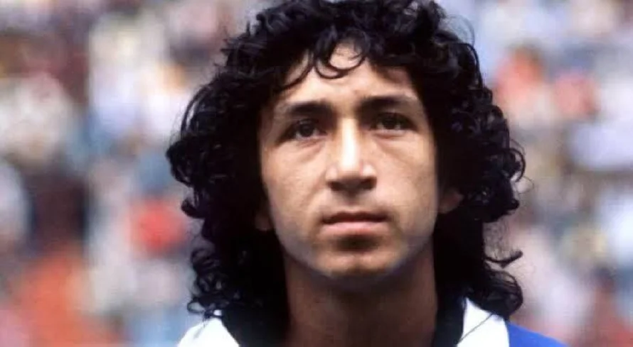 Jorge "Mágico" González cumple 67 años, una leyenda viva de El Salvador