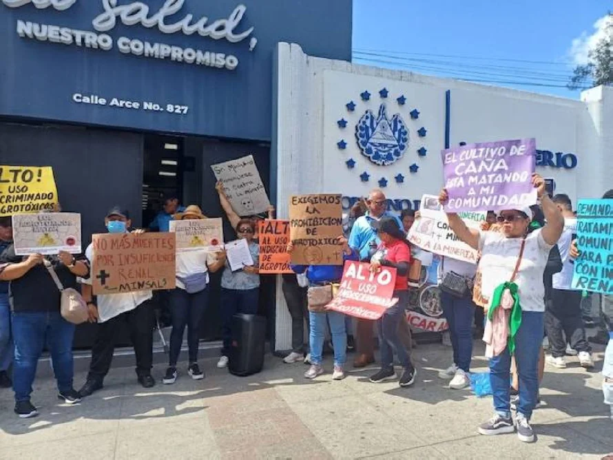 Afectados por insuficiencia renal demandan atención médica