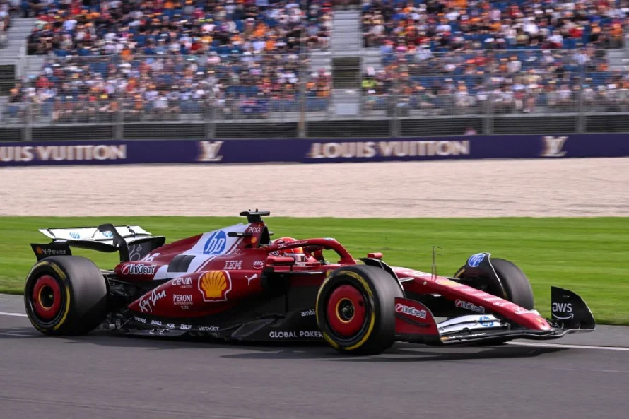 Leclerc lidera en los ensayos del Gran Premio de Australia, Hamilton quinto