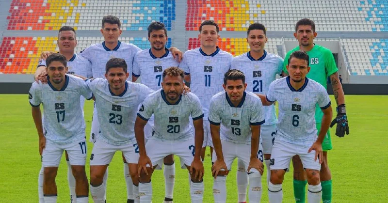 Hernán "Bolillo" Gómez presenta su primera convocatoria de la Selecta para enfrentar Houston Dynamo y Pachuca