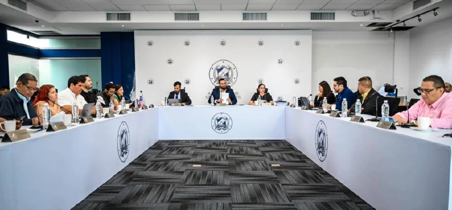San Salvador Centro deroga aumento de tarifas para negocios y anuncia devoluciones