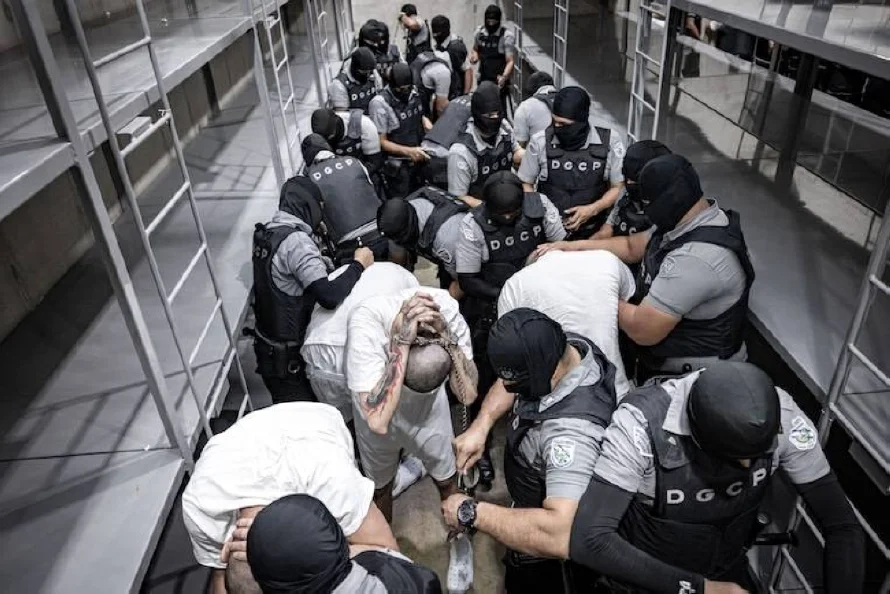 EEUU expulsó a pandilleros de la MS y del Tren de Aragua en base a Ley de Enemigos Extranjeros