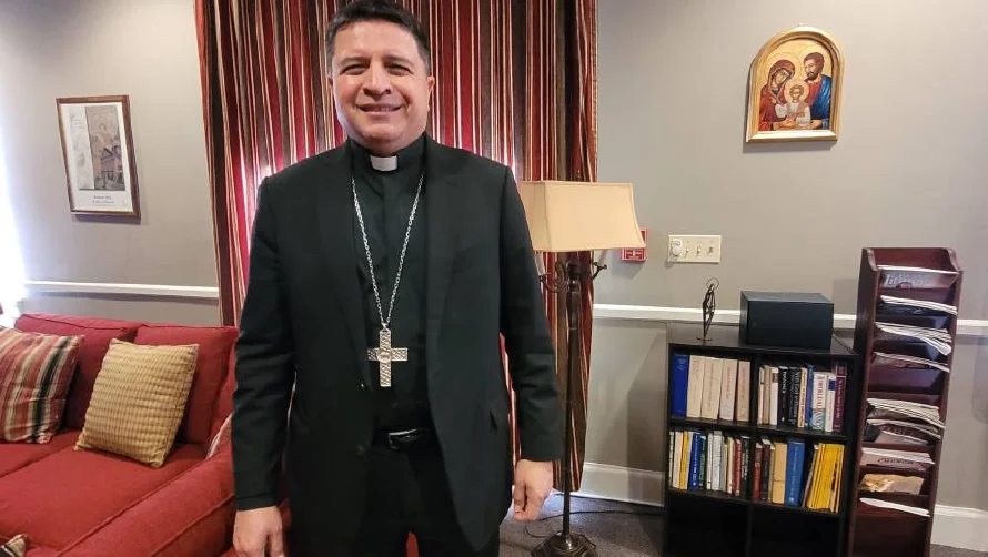 Estamos viendo mucho miedo y mucha incertidumbre: obispo salvadoreño en Washington