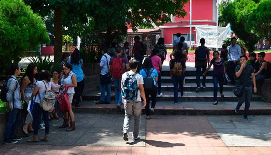 Educación superior en El Salvador se basaría en créditos académicos: nuevo proyecto