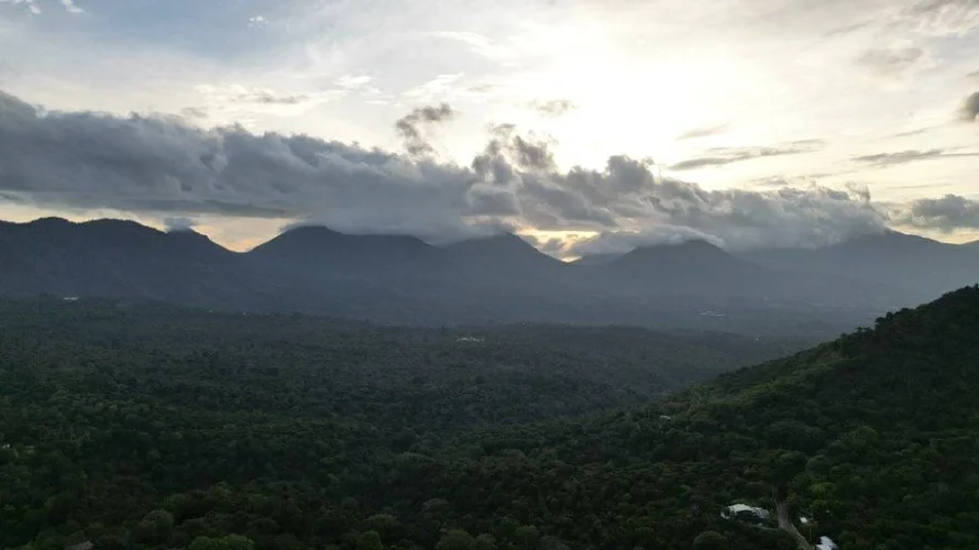 Medio Ambiente prevé vientos nortes débiles y lluvias puntuales para este martes