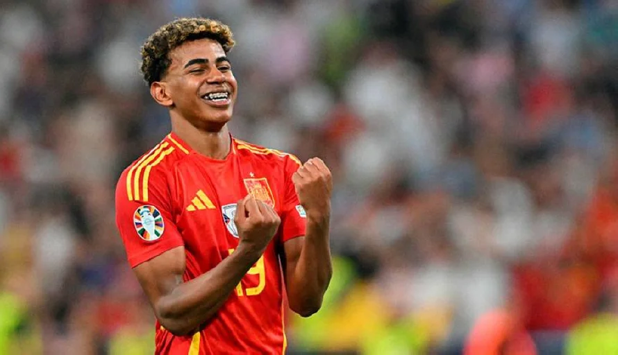 Seleccionador español: "Lamine será un futbolista de leyenda que marcará una época"
